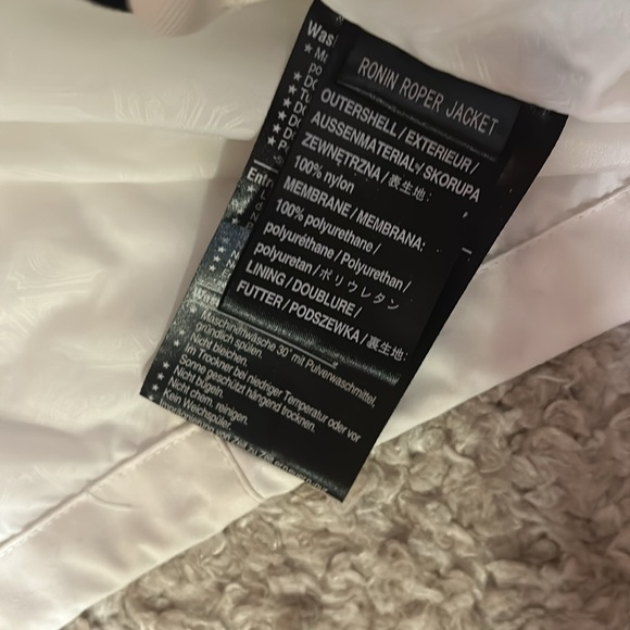 Burton Ronin Roper La Cosa Nostra White “King of Skulls” Winter Jacket - Picture 6 of 14